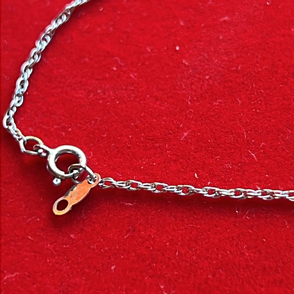 Sterling Silver Cross Necklace & Chain - Picture 7 of 7